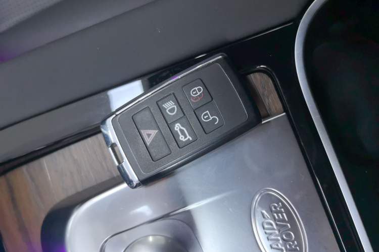 Used Land Rover Discovery Sport 2023 249 PS R-Dynamic S Performance Edition
