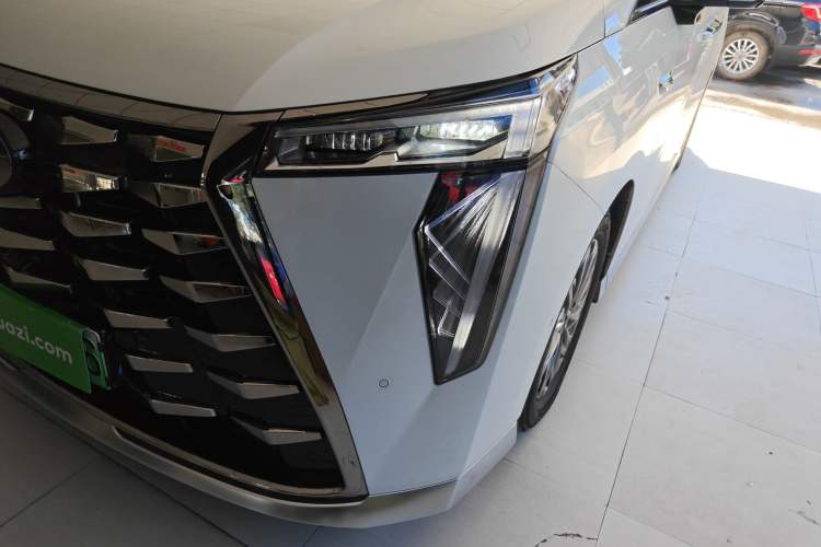 Used GAC Trumpchi Xiangwang M8 2025 Kunkun Series Ultra First-Class Cabin Left Front Headlight