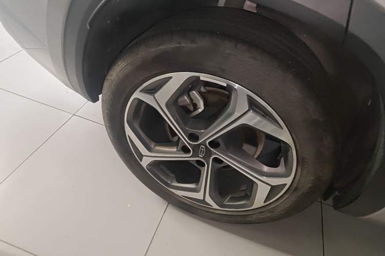Used Geely Auto Monjaro L 2024 2.0TD High-Power Automatic Two-Wheel Drive Yunqi Version