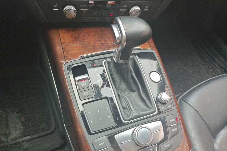 Used Audi A6L 2014 30 FSI Comfort Model
