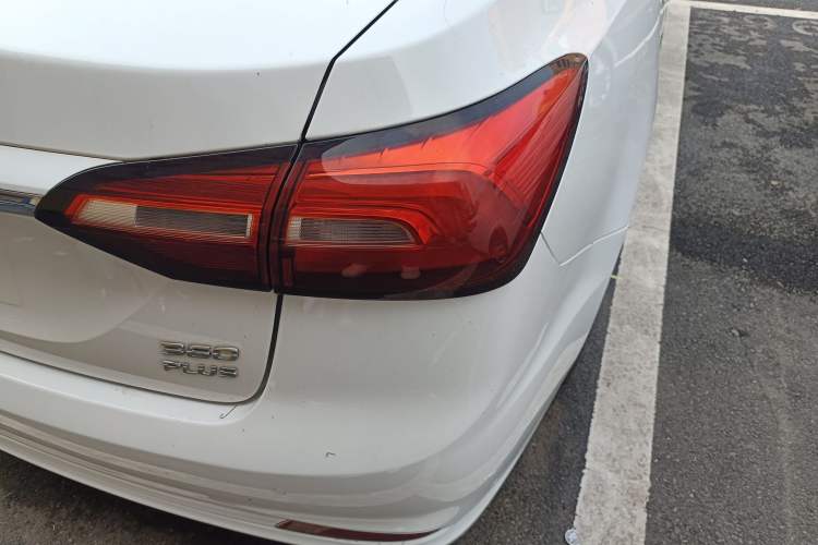 Used Roewe 360 2018 PLUS 1.5L Automatic Luxury Edition