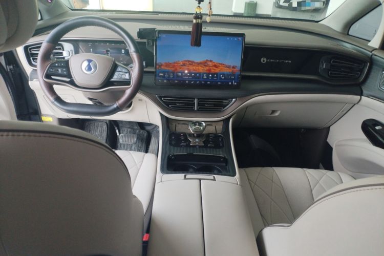 Used Denza D9 2022 DM-i 970 Four-Wheel Drive Flagship Model