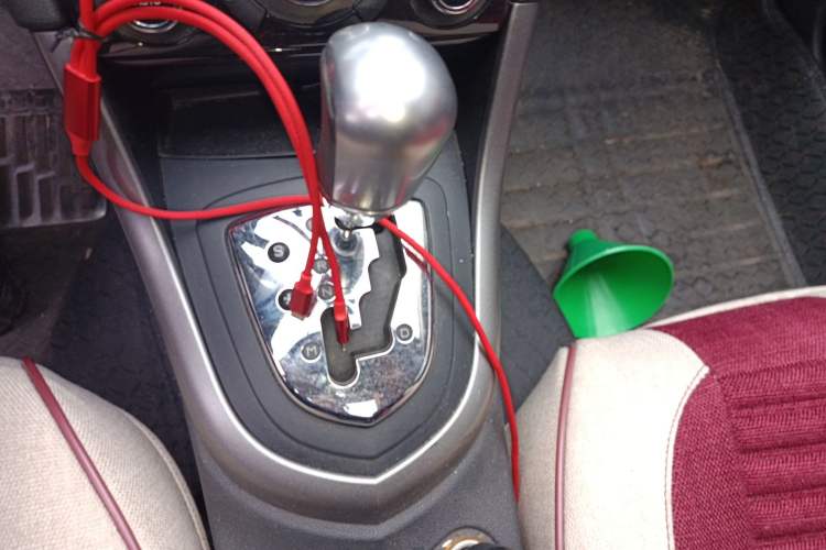 Used Peugeot 408 2013 2.0L Automatic Luxury Edition Gear Lever
