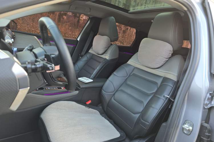 Used Citroen C5 X 2022 1.6T Extraordinary Style—Year of the Tiger New-Year Special Edition
