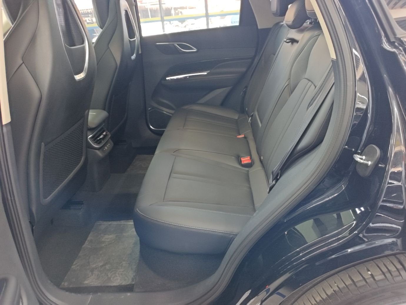 Hongqi HS3 PHEV 2024 PHEV 115km Jingwei Edition — снимка 20
