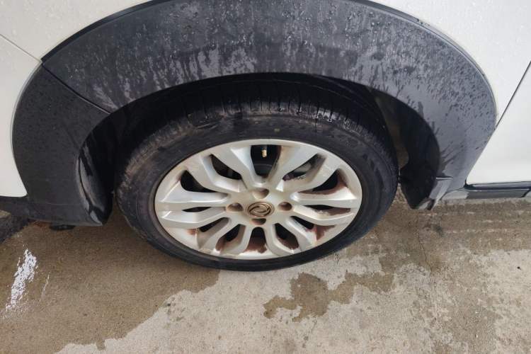 Used Dongfeng Aeolus AX3 2016 1.5L Automatic Shangkue Model
