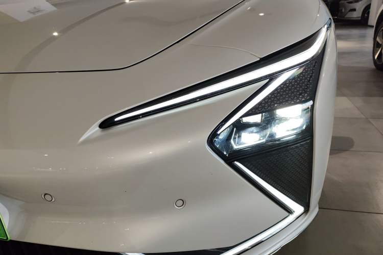 Used IM L7 2022 Dynamic Model Left Front Headlight