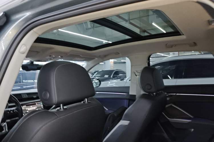 Used Audi Q3 2022 40 TFSI Fashion Dynamic Model
