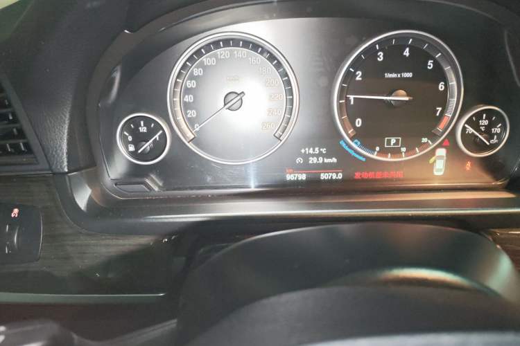 Used BMW 5 Series 2014 525Li Luxury Design Package