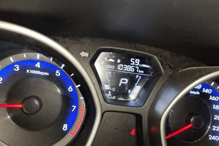 Used Hyundai Elantra (5th Generation / Langdong) 2016 1.6L Automatic Smart Version
