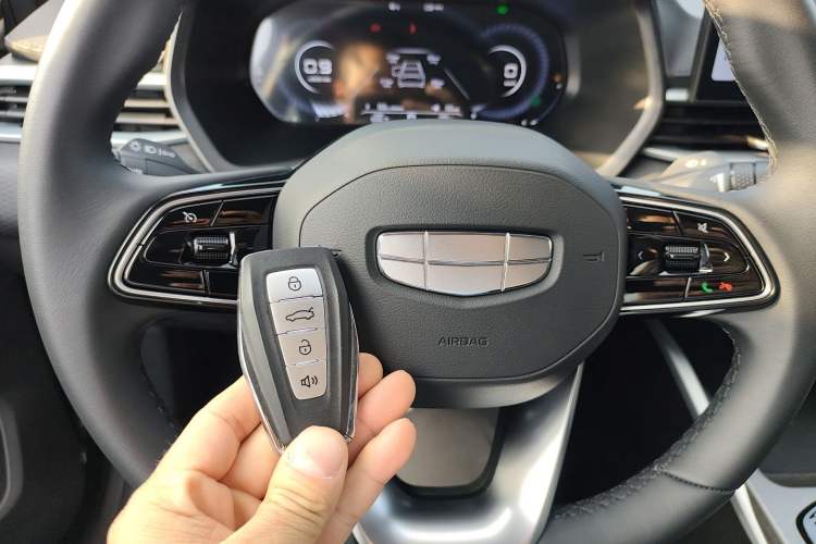 Used Geely Auto Emgrand 2025 4th Generation 1.5L CVT Longteng Edition Interior 1