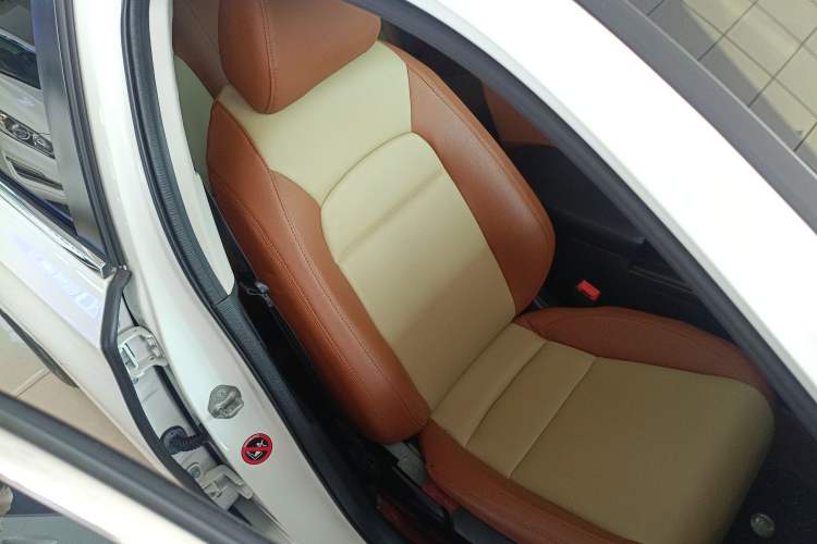 Used Honda Civic 2023 240TURBO CVT Dynamic Edition
