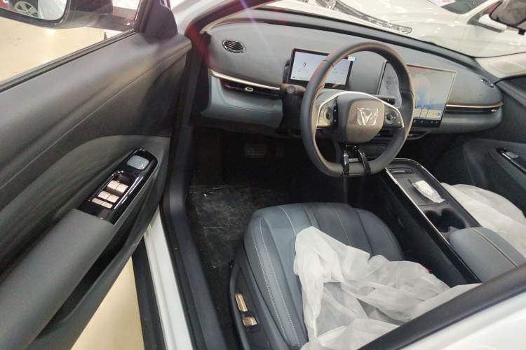 Used ARCFOX T1 2025 Model 425 PRO
