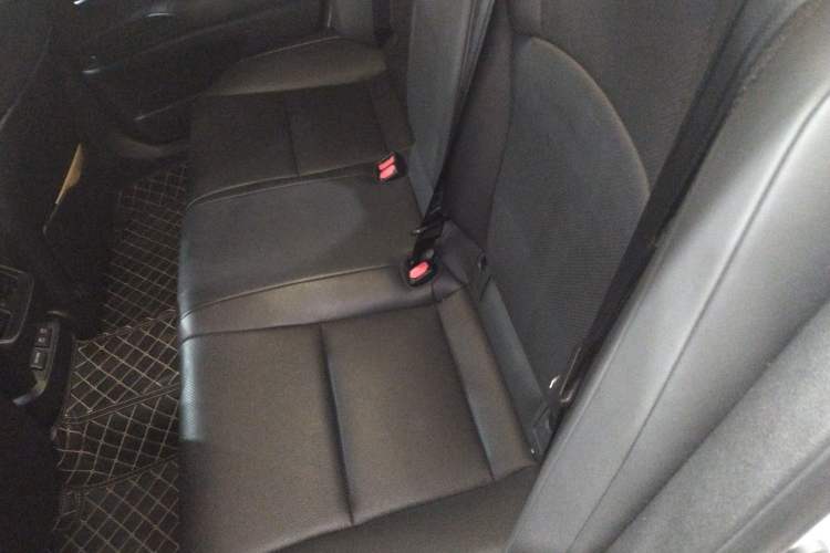 Used Lexus ES 2020 260 Excellence Edition Left Rear Seat