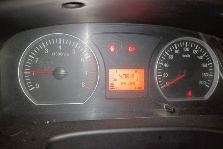 Used FORTHING Lingzhi 2013 M3 1.6L 7-Seater Comfort Model