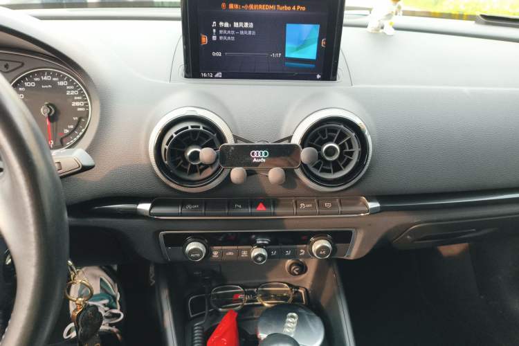 Used Audi A3 2019 Limousine 35 TFSI Fashion Edition China VI Emission Standard