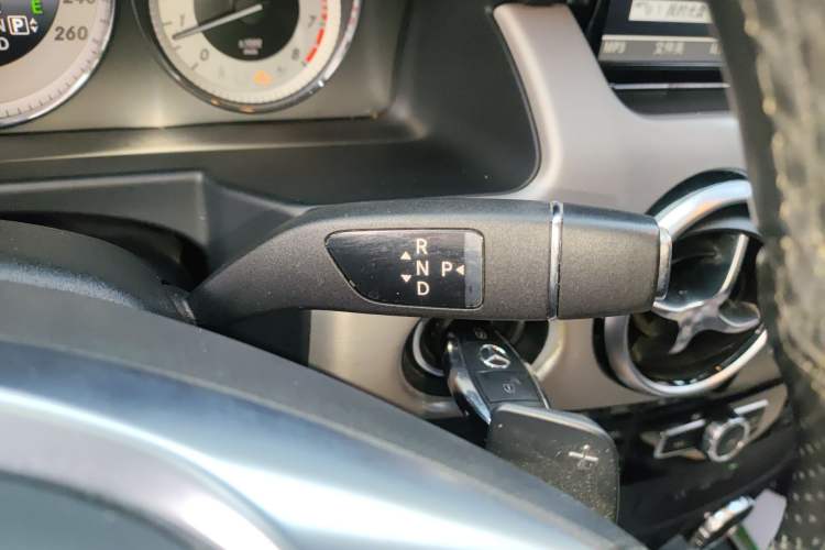 Used Mercedes-Benz GLK-Class 2015 GLK 260 4MATIC Dynamic Edition Ultimate Version