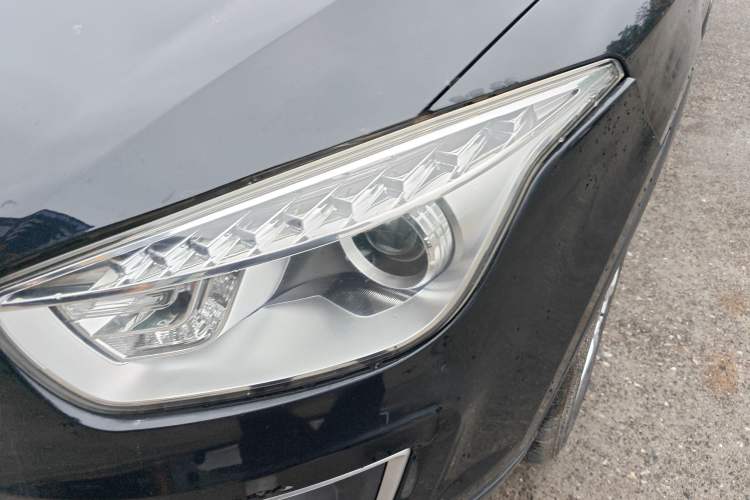 Used Bestune X80 2013 2.0L manual luxury version