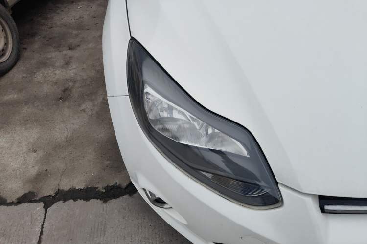 Used Ford Focus 2012 Hatchback 2.0L Automatic Luxury Sport Model
