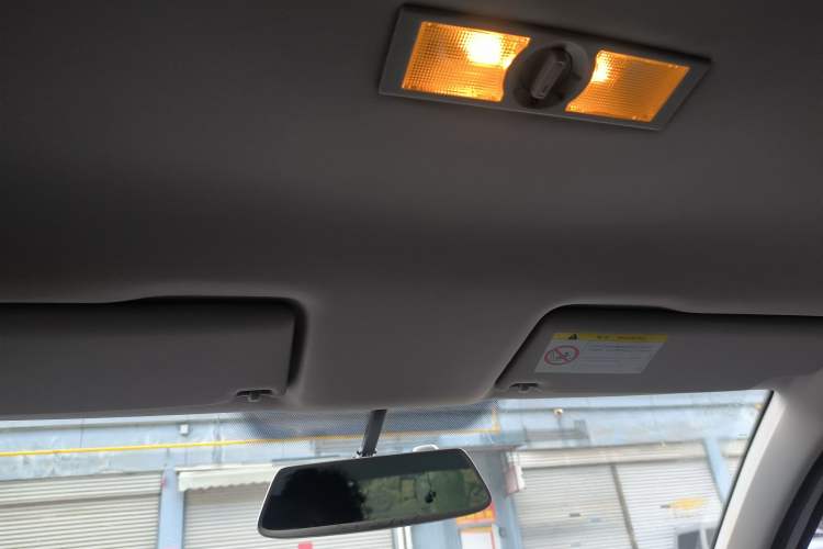 Used Volkswagen Lavida 2015 1.6L Manual Fashion Edition