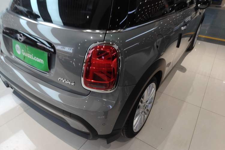 Used MINI MINI 2022 1.5T COOPER Classic Edition