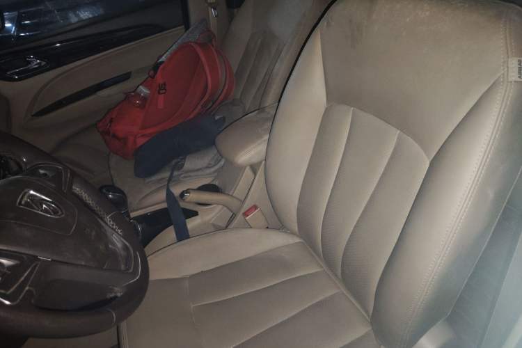 Used Baojun 730 2015 1.8L Manual Luxury Navigation ESP Version 7-seater