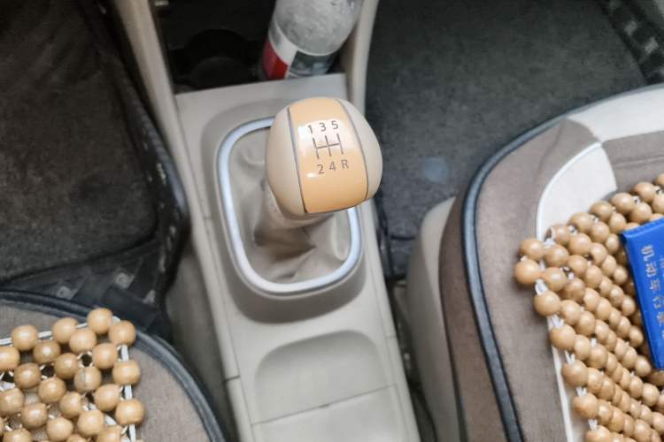 Used Nissan Sylphy 2012 Classic 1.6XE Manual Comfort Edition Gear Lever