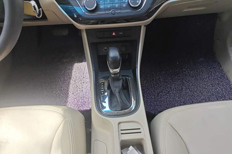 Used Roewe 360 2015 1.5L Automatic Luxury Edition