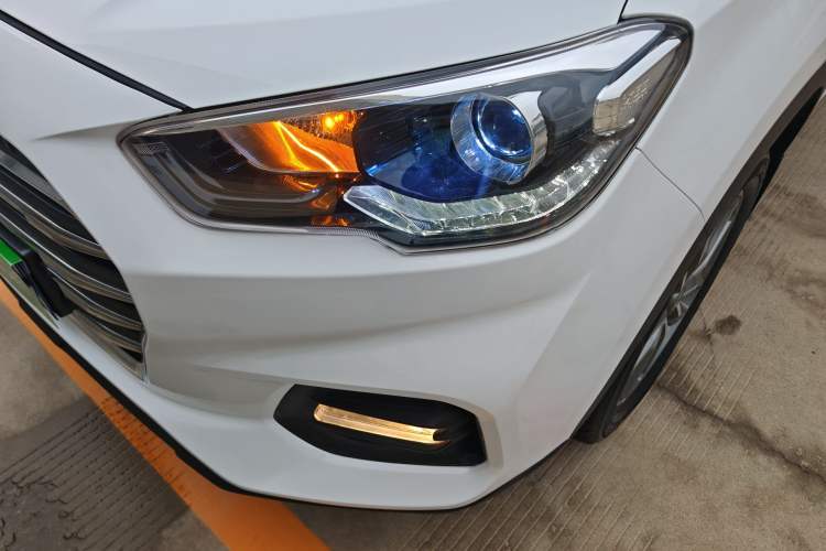 Used Hyundai ix35 2019 2.0L Automatic 2WD Zhiyong·Changxiang Edition China VI Standard Left Front Headlight