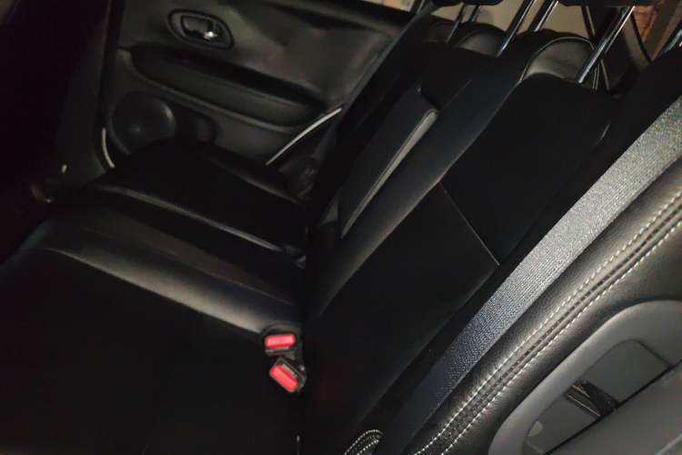 Used Honda Vezel 2017 1.8L CVT Front-Wheel Drive Pioneer Edition
