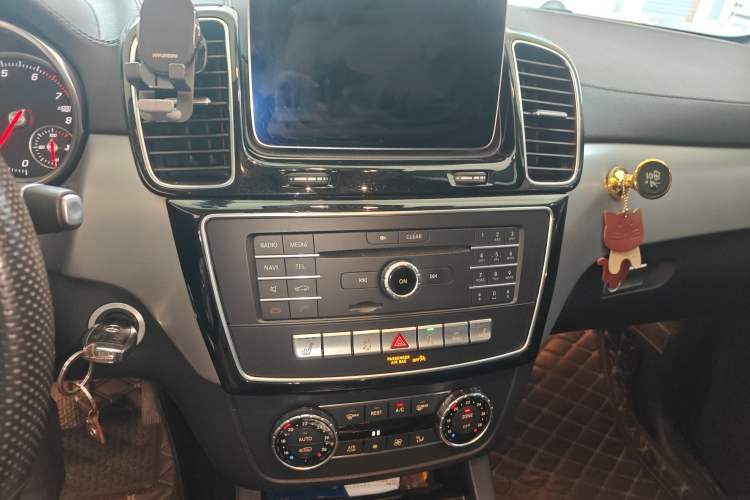 Used Mercedes-Benz GLE Coupe 2017 GLE 400 4MATIC Coupe SUV