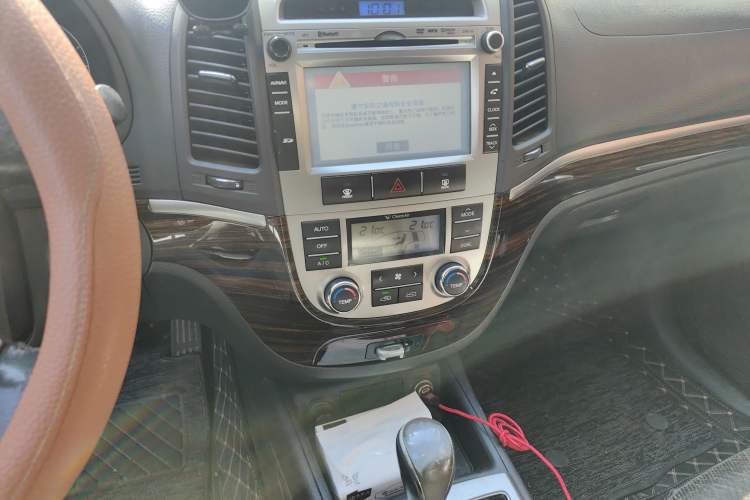 Used Hyundai Santa Fe Classic 2012 2.4 Luxury Edition 7-Seater Four-Wheel Drive