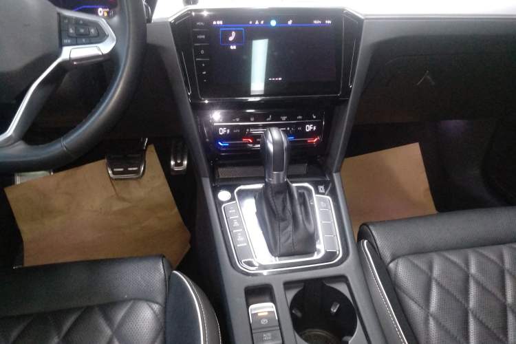 Used Volkswagen Magotan GTE Plug-in Hybrid 2022 GTE Prestige Model