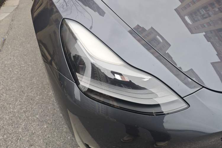 Used Tesla Model Y 2021 Long-Range All-Wheel-Drive Version