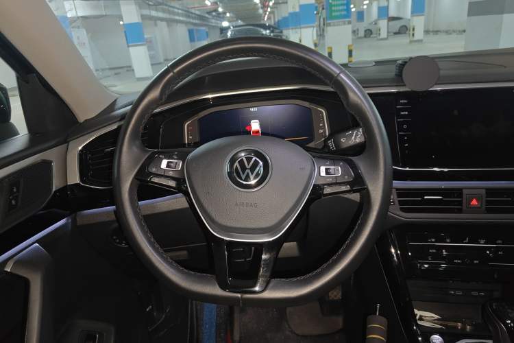 Used Volkswagen Tayron 2022 330TSI Two-Wheel Drive Luxury Smart Connectivity Version