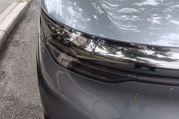 Used Zeekr 7X 2025 100 kWh Long-Range Rear-Wheel Drive with Intelligent Driving Features