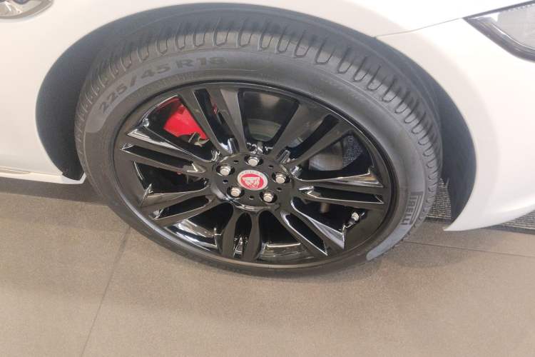 Used Jaguar XEL 2019 2.0T 200 PS Deluxe Edition