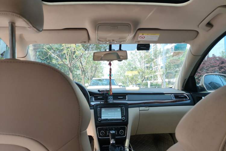 Used Skoda Superb 2013 1.8TSI Automatic Yashi Edition
