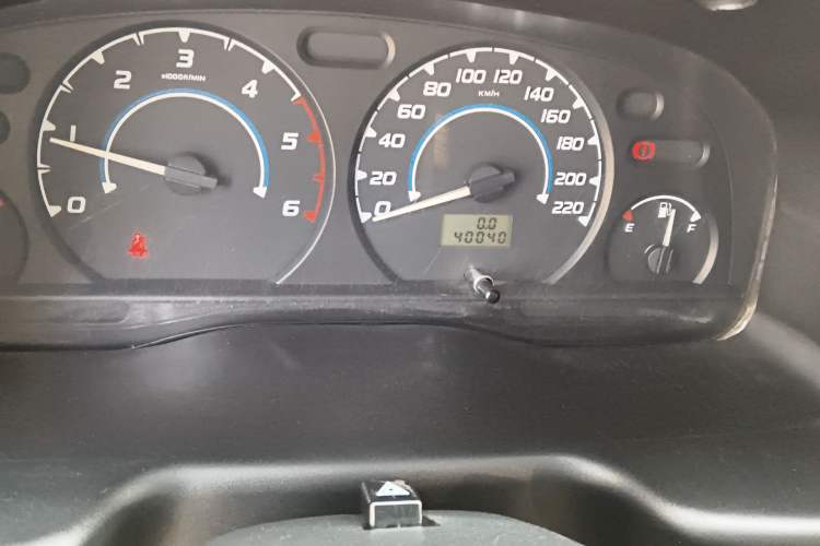 Used JMC Transit 2017 2.8T Commercial Version Short Wheelbase Mid-Roof 6/7/8-Seater JX493