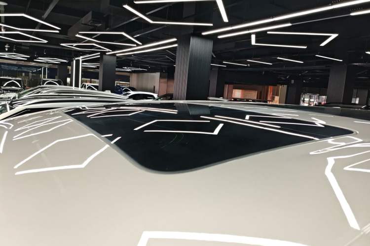 Used Denza D9 2022 DM-i 970 Four-Wheel Drive Flagship Model
