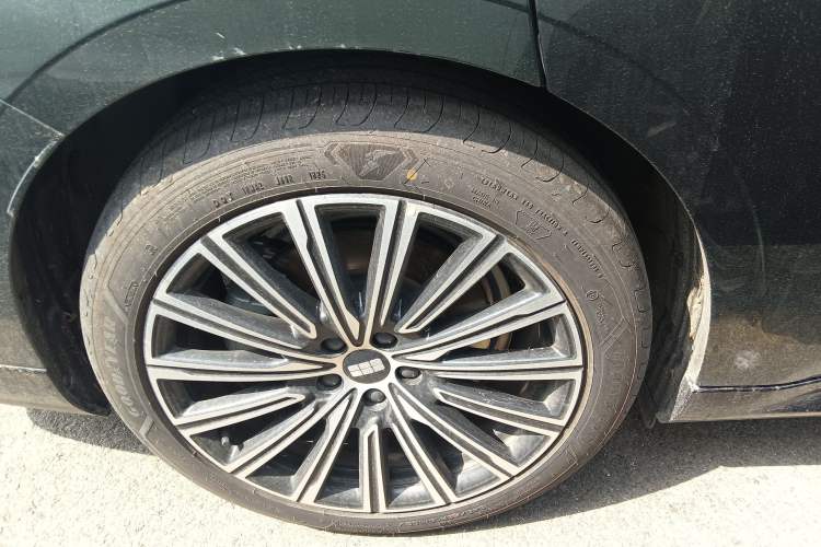 Used Geely Galaxy 8 2025 130km EM-P Starship Edition Right Rear Wheel Hub