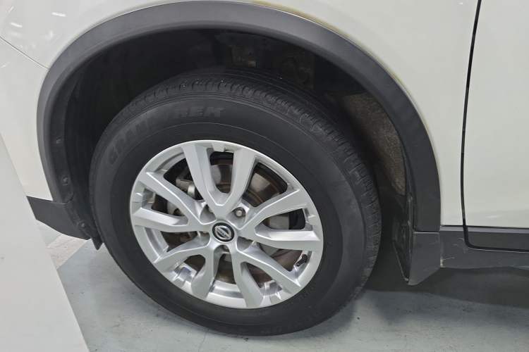 Used Nissan X-Trail 2020 2.0L XL ITS CVT 2WD SmartConnect Comfort Edition Left Front Wheel Hub