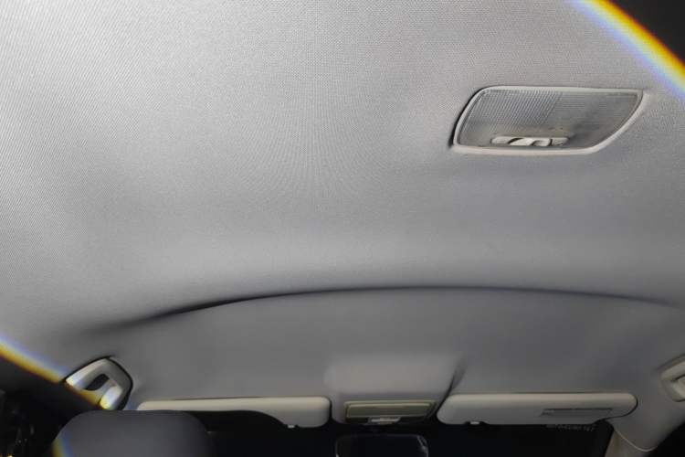 Used Honda CR-V 2012 2.0L two-wheel drive urban version