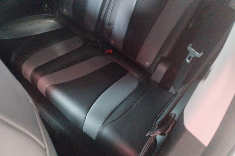 Used Roewe Clever 2022 311km QiQi BoBo Edition Left Rear Seat