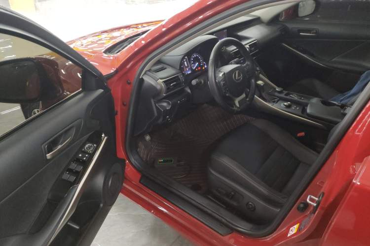 Used Lexus IS 2017 300 Leading Edition