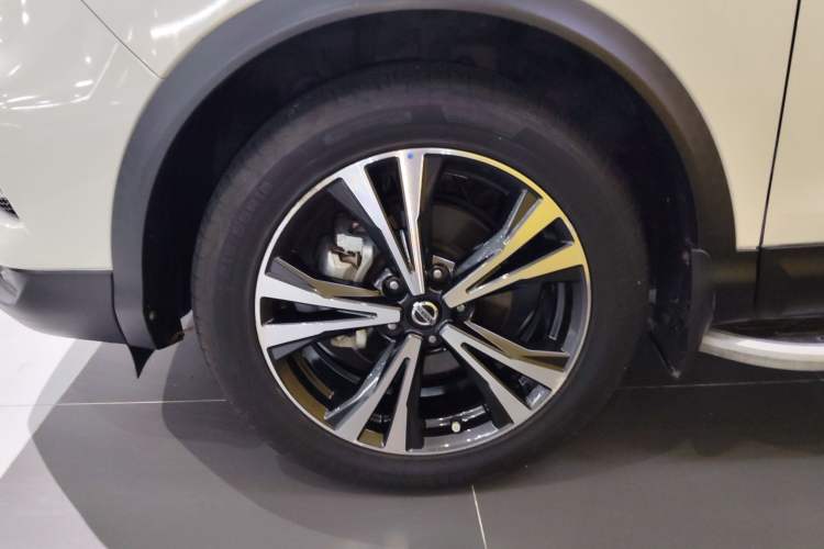 Used Nissan Qashqai 2022 2.0L CVT XV Premier Luxury Edition Exterior 4