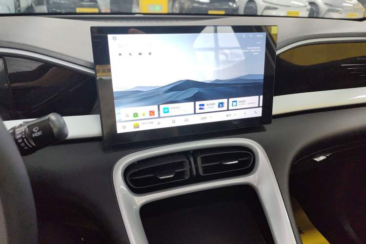 Used Geely Galaxy Geome 2025 310km Youth Edition Audio And AC Panel