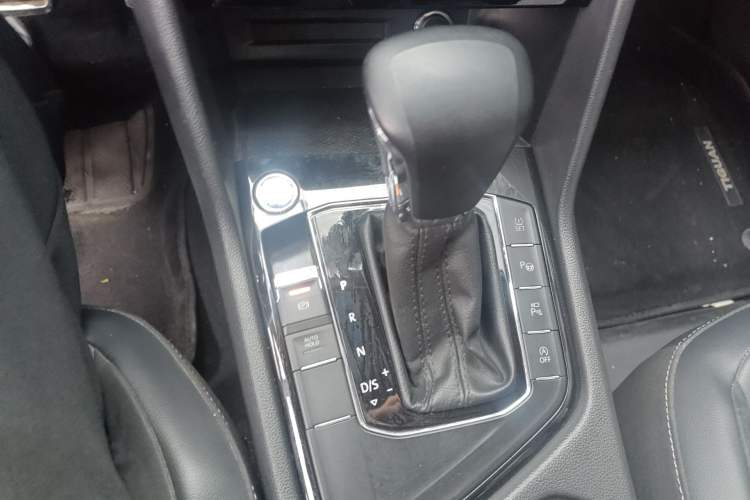 Used Volkswagen Tiguan L 2021 330TSI Automatic Two-Wheel Drive R-Line Enhanced Edition Gear Lever