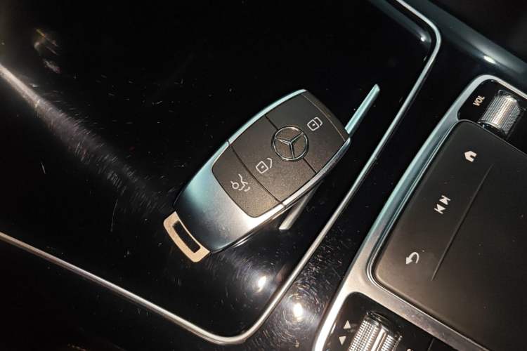 Used Mercedes-Benz GLC 2021 GLC 260 L 4MATIC Dynamic Edition Vehicle Key