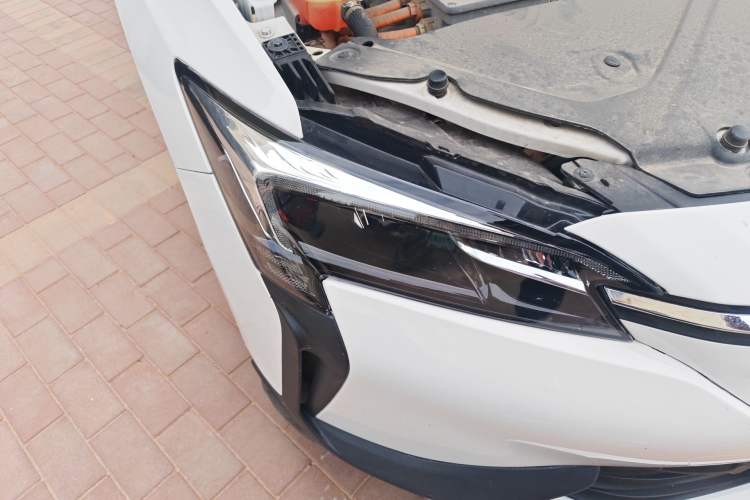 Used Buick Velite 6 2019 Connected Fashion Model Right Front Headlight